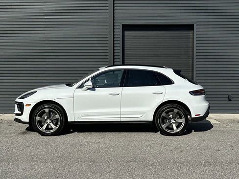 Used 2026 Porsche Macan AWD/4WD image 2