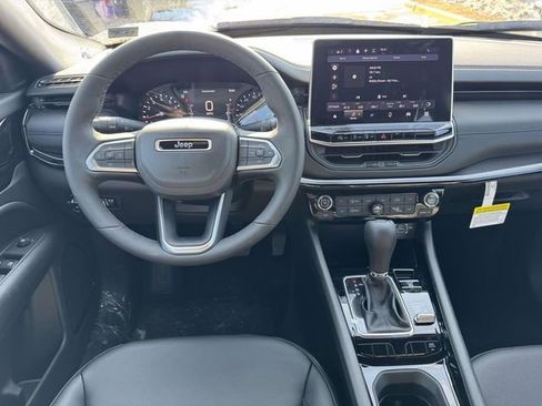 New 2026 Jeep Compass Latitude AWD/4WD image 11