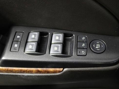 Used 2020 Chevrolet Suburban Premier w/ RST 6.2L Performance Edition AWD/4WD image 25