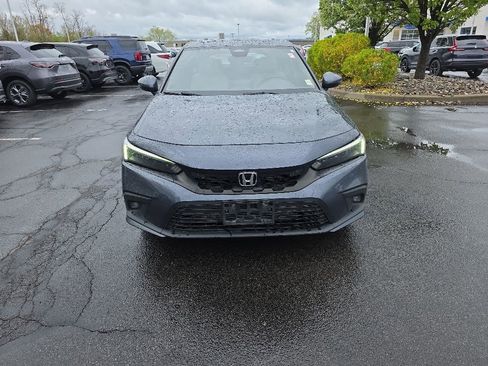 Used 2022 Honda Civic Sport Touring image 2