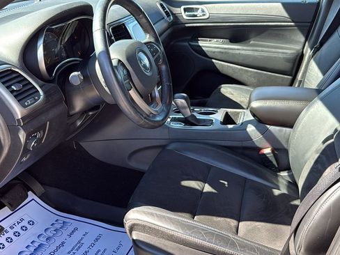 Used 2021 Jeep Grand Cherokee Laredo X image 26