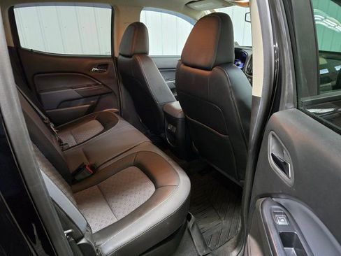 Used 2020 Chevrolet Colorado Z71 w/ Z71 Midnight Edition image 21