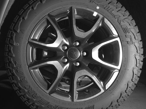 Used 2025 Jeep Compass Trailhawk AWD/4WD image 14