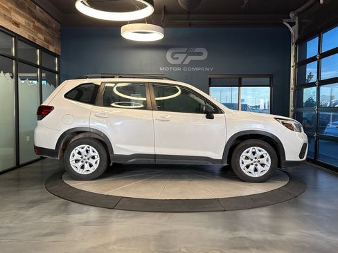 Used 2021 Subaru Forester AWD/4WD image 2
