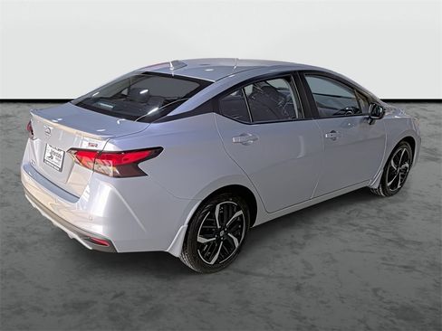 Used 2025 Nissan Versa SR w/ Trunk Package image 4