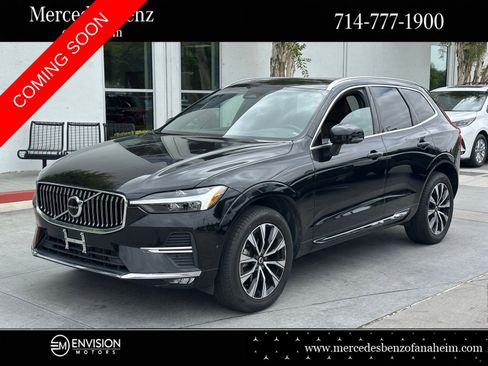 Used 2023 Volvo XC60 B5 Plus FWD image 1