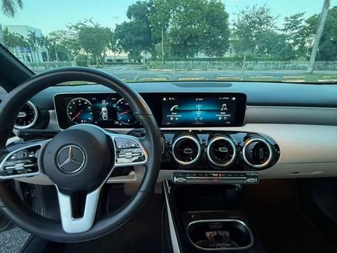 Used 2020 Mercedes-Benz A 220 image 21