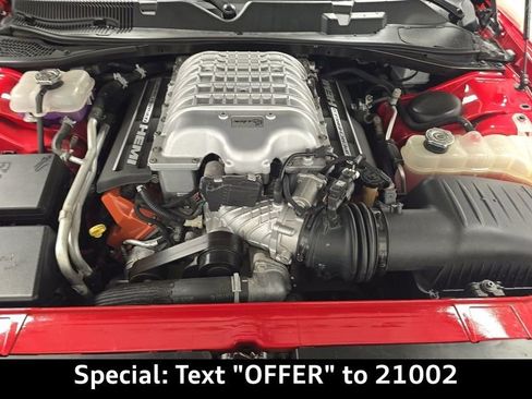 Used 2016 Dodge Challenger SRT Hellcat RWD image 5