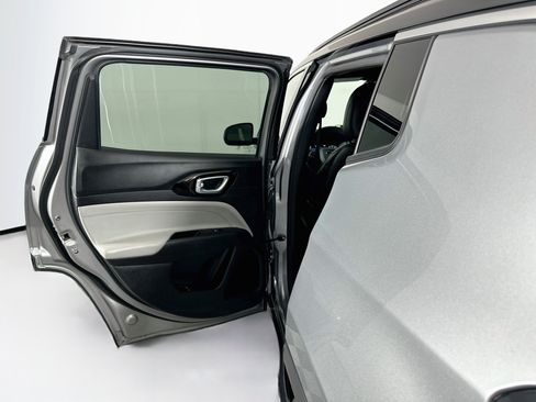 Used 2023 Jeep Compass Limited AWD/4WD image 26