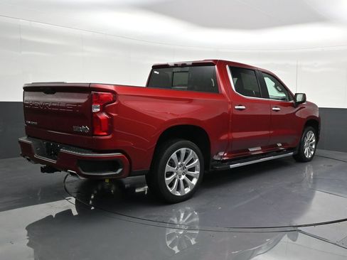 Used 2020 Chevrolet Silverado 1500 High Country w/ Technology Package image 5