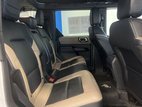 Used 2024 Ford Bronco Wildtrak image 12