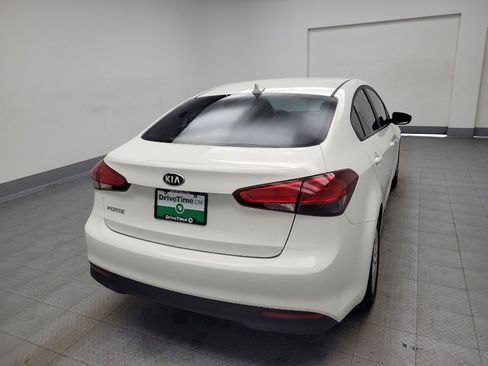 Used 2017 Kia Forte LX image 7