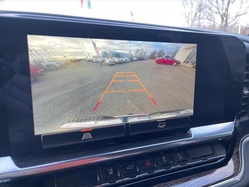 Used 2025 GMC Sierra 2500 SLE image 14