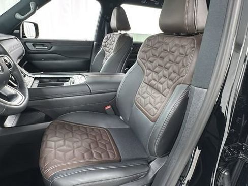 New 2026 Nissan Armada Platinum AWD/4WD image 10