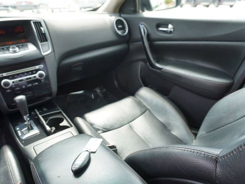 Used 2011 Nissan Maxima 3.5 SV w/ Cold Pkg FWD image 21