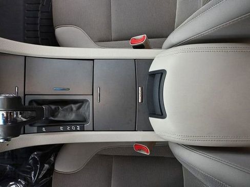 Used 2011 Ford Taurus SEL w/ 201A Rapid Spec Order Code image 30