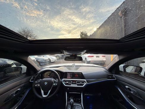 Used 2019 BMW 330i xDrive Sedan w/ Premium Package image 32