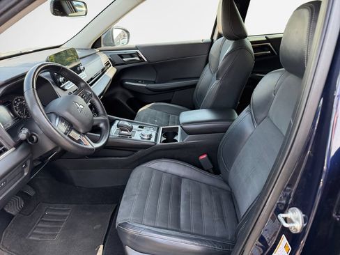 Used 2022 Mitsubishi Outlander SE AWD/4WD image 12