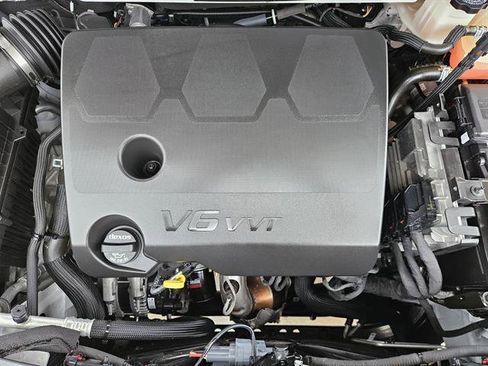 Used 2024 Buick Enclave Premium image 20