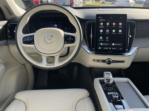 New 2026 Volvo XC90 B6 Ultra image 5