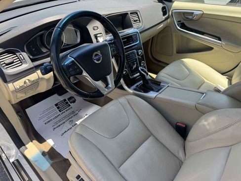 Used 2015 Volvo S60 T5 Premier image 9