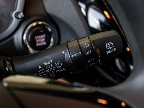 New 2025 Mitsubishi Eclipse Cross LE image 11