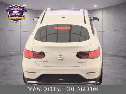 Used 2020 Mercedes-Benz GLC 300 4MATIC Coupe image 4