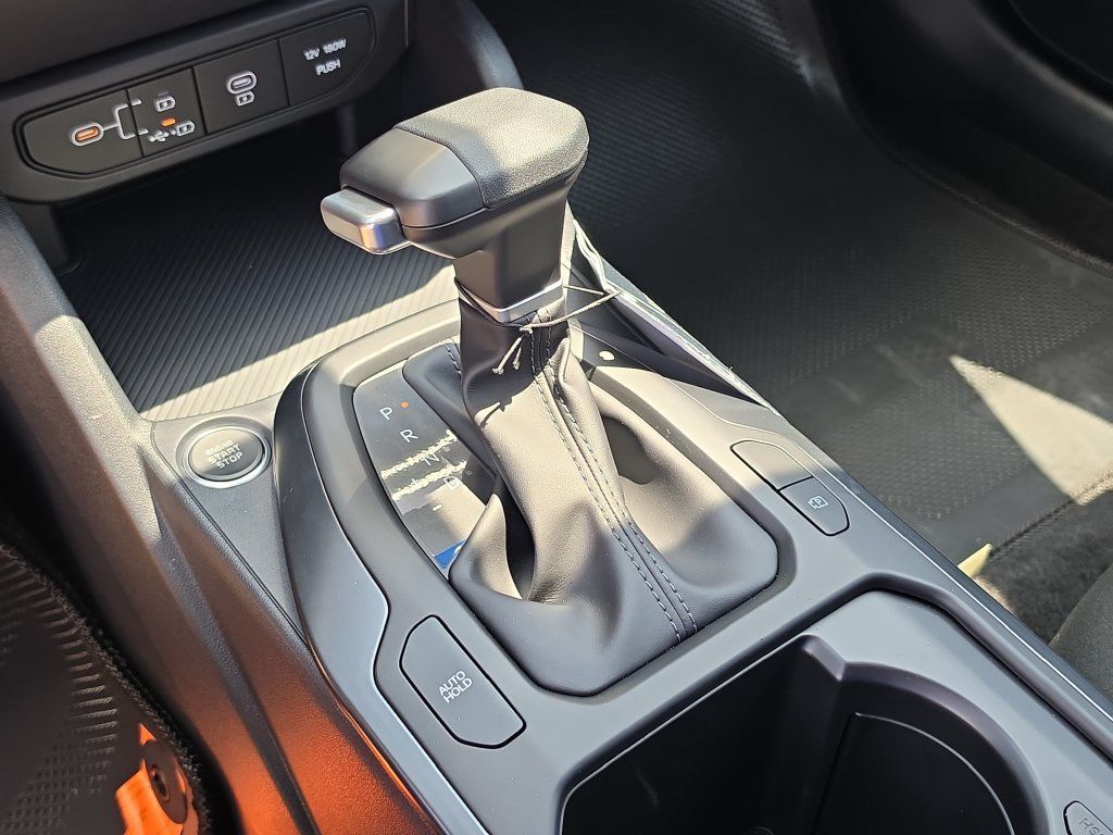 New 2026 Kia K4 FWD image 25