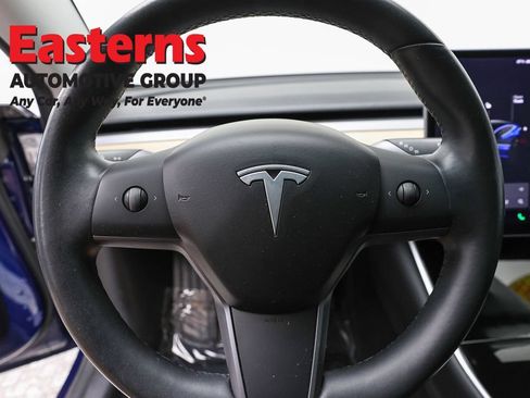 Used 2018 Tesla Model 3 Long Range AWD/4WD image 10
