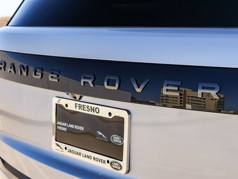 New 2025 Land Rover Range Rover SE image 12