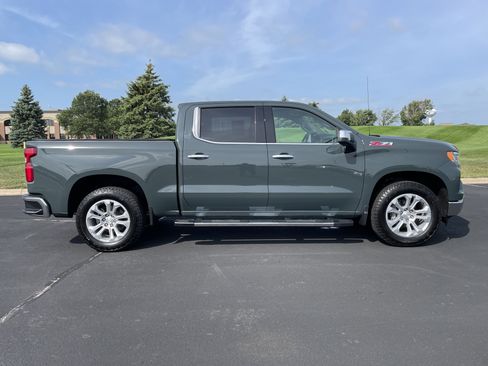 Used 2025 Chevrolet Silverado 1500 LTZ AWD/4WD image 6