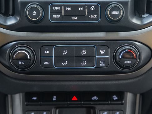 Used 2018 Chevrolet Colorado Z71 AWD/4WD image 25