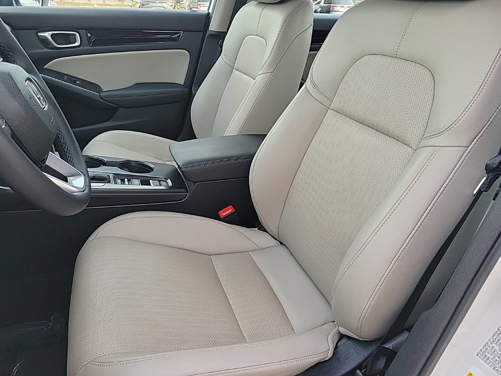 Used 2024 Honda Civic Touring image 11