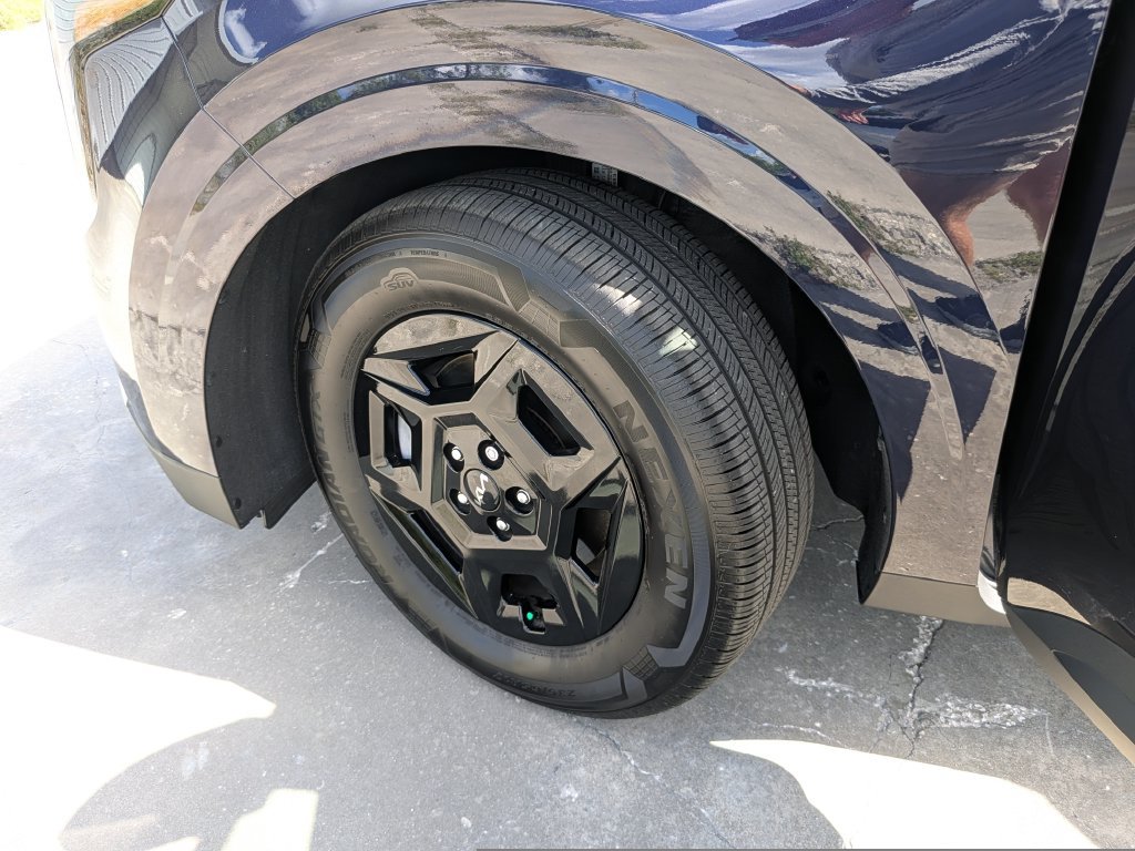 Certified 2026 Kia Carnival FWD image 37