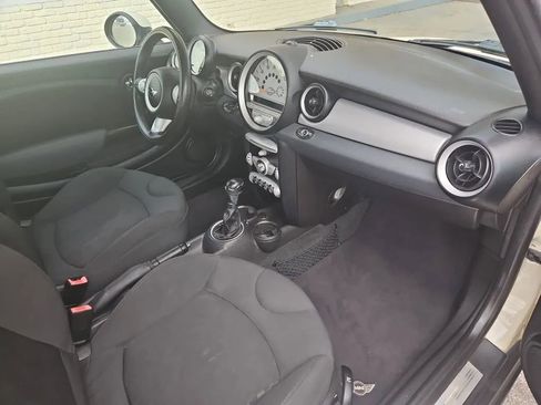 Used 2010 MINI Cooper Convertible image 35