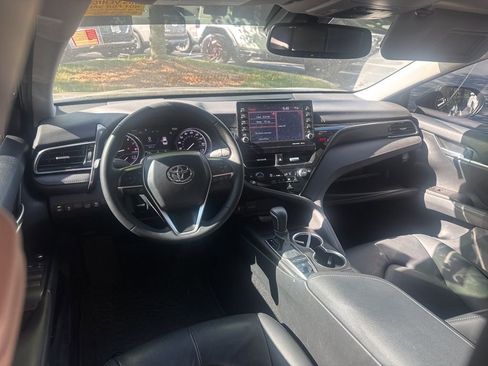 Used 2024 Toyota Camry XLE image 2