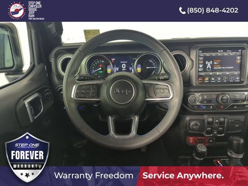 Used 2023 Jeep Wrangler Unlimited Rubicon 4xe AWD/4WD image 16