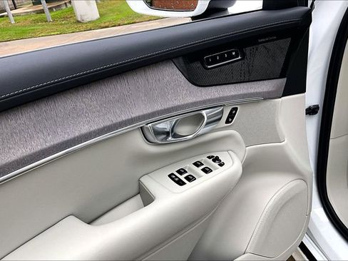 New 2026 Volvo XC90 B6 Ultra w/ Protection Package AWD/4WD image 30