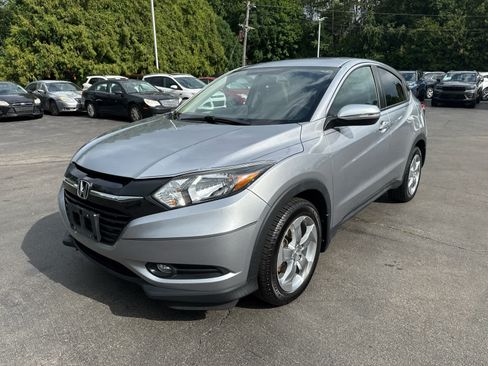 Used 2017 Honda HR-V EX image 7