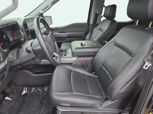 Used 2022 Ford F150 Lariat w/ Trailer Tow Package image 11