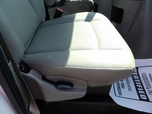 Used 2024 Ford E-450 and Econoline 450 Super Duty w/ Power Windows & Locks Group RWD image 28