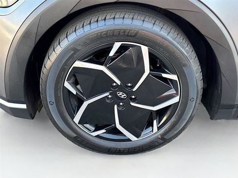 Used 2024 Hyundai Ioniq 5 SEL RWD image 30