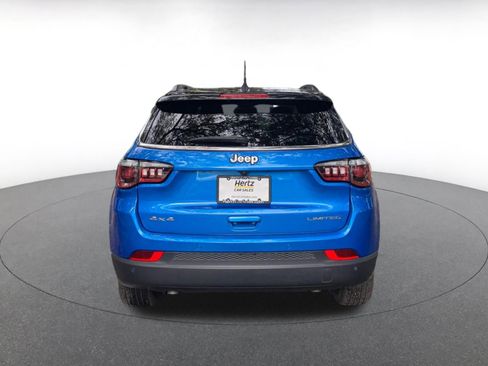 Used 2025 Jeep Compass Limited image 6