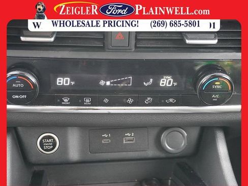 Used 2023 Nissan Rogue SV image 19