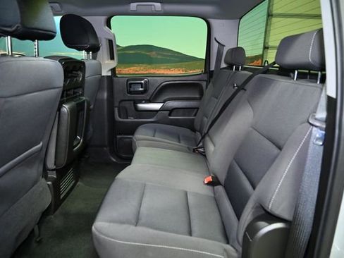 Used 2018 Chevrolet Silverado 1500 LT w/ LT Eassist Package image 47