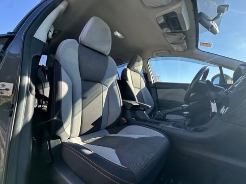 Used 2021 Subaru Crosstrek 2.0i Premium image 33