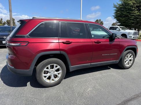 Used 2023 Jeep Grand Cherokee Limited RWD image 3