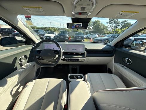 Used 2024 Hyundai Ioniq 5 Limited AWD/4WD image 18