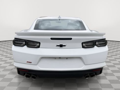 Used 2021 Chevrolet Camaro LT RWD image 6