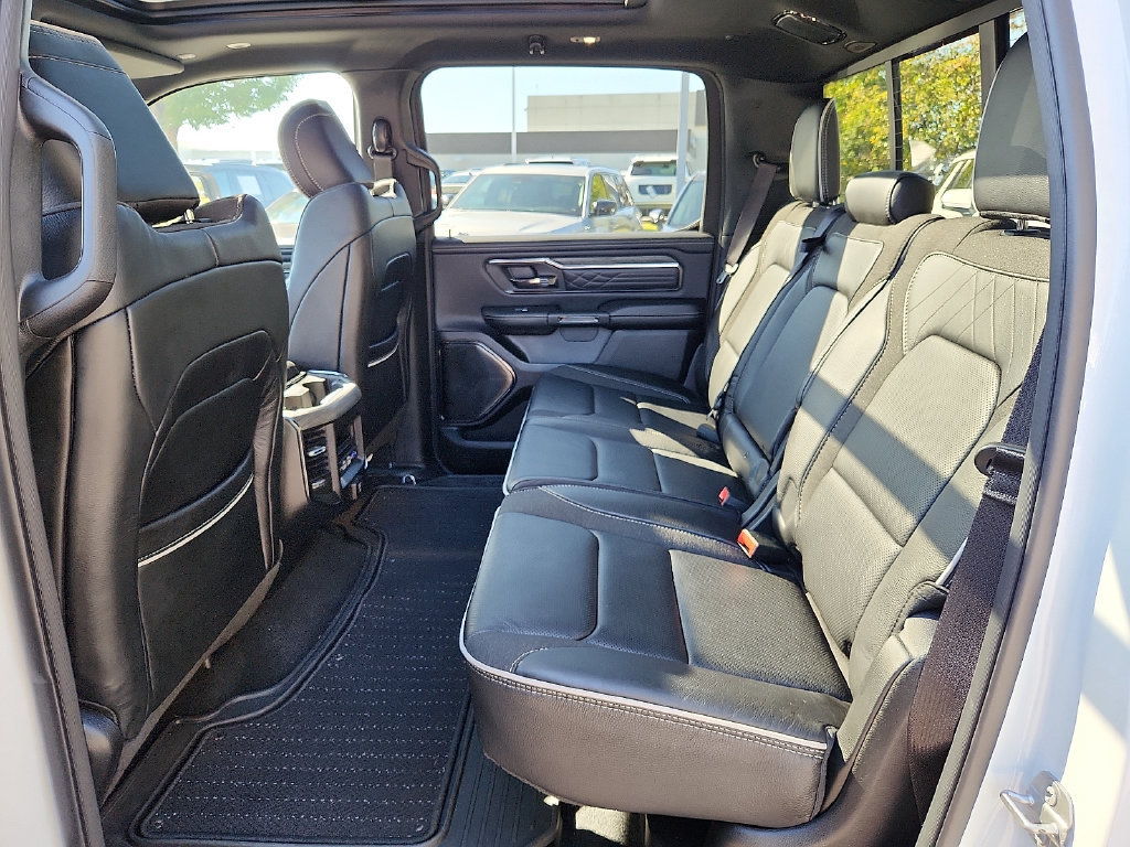 Used 2025 RAM 1500 Limited AWD/4WD image 10